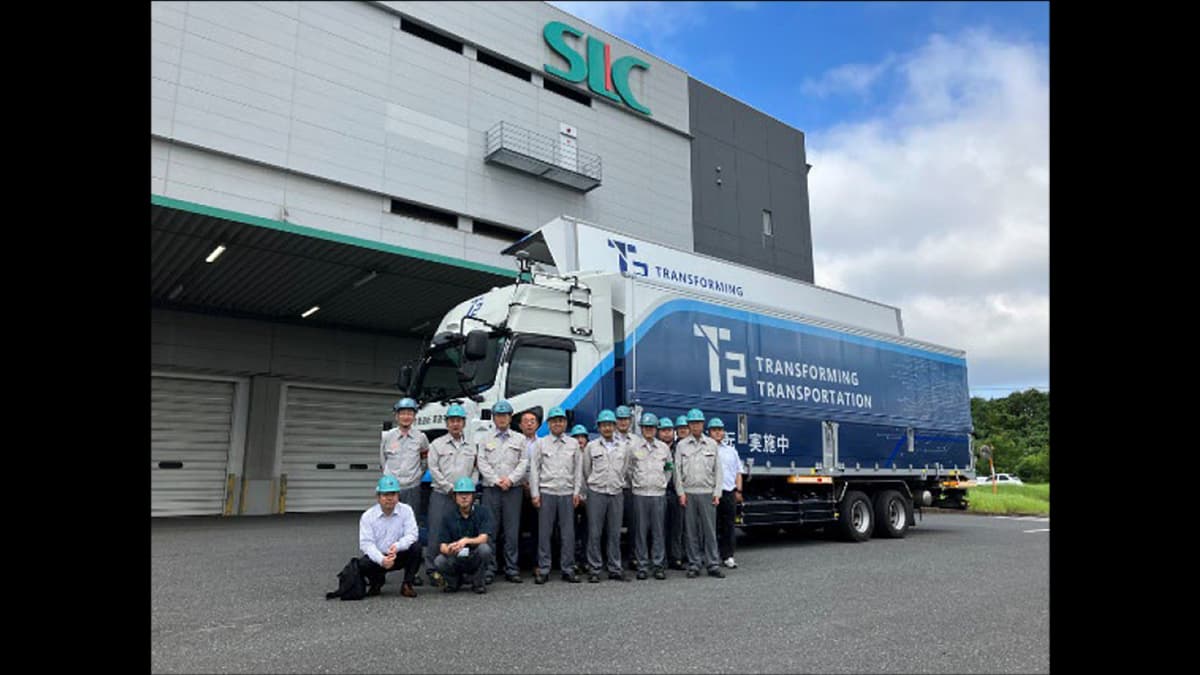 住友化学グループとT2　自動運転トラックを用いた商用運行を開始