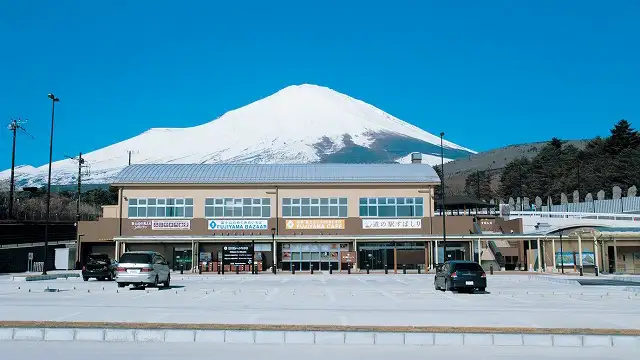 静岡  （タイトル）  道の駅「すばしり」でトラブル　指定管理期間満了後も前管理者が「営業」継続　小山町、明け渡し迫る