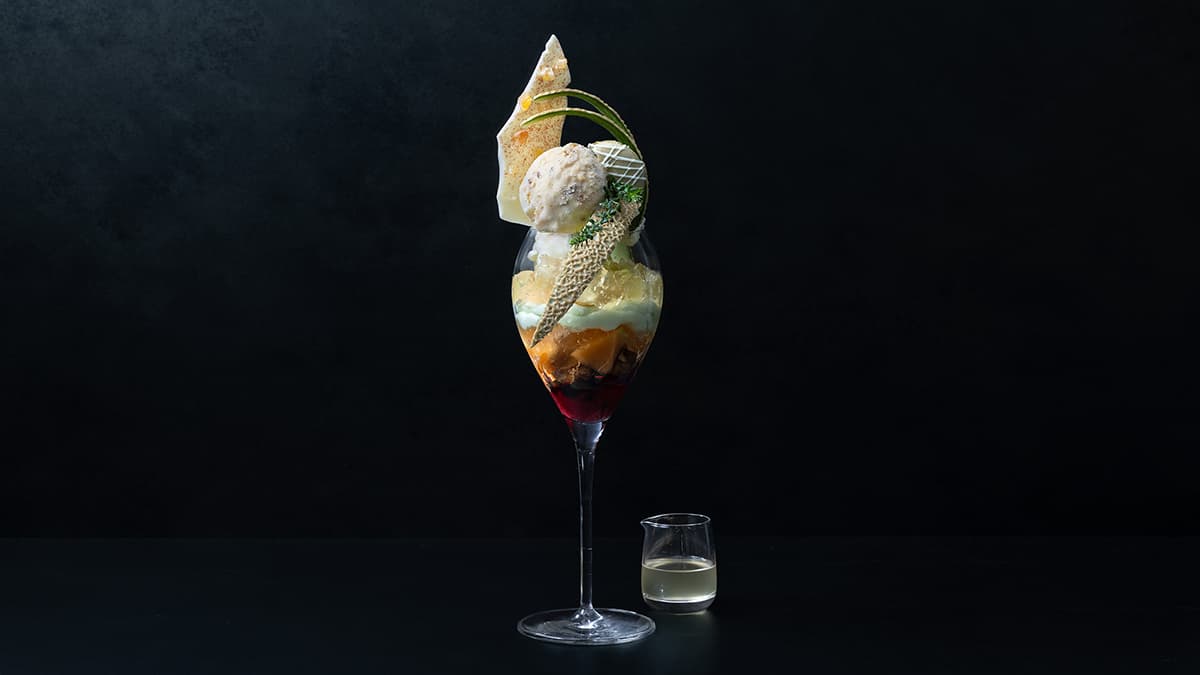 爽やかに春を感じるパフェ2種　8日から登場「果房 メロンとロマン」青森県つがる市