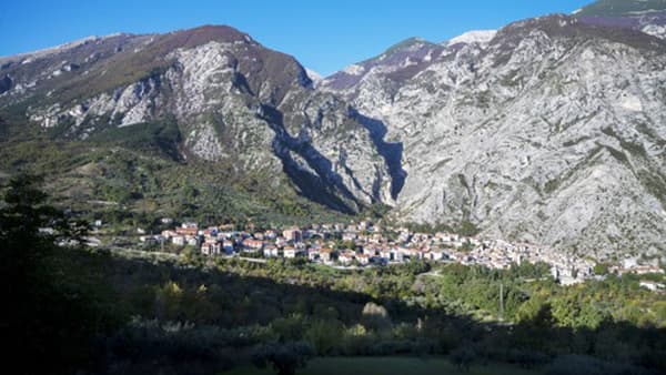 亡き妻思い出し84歳で国道84号線を走る　ローマ在住ジャーナリスト・茜ヶ久保徹郎【イタリア通信】