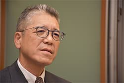 【小松泰信・地方の眼力】不労会談