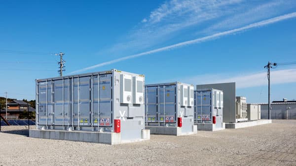 パワーエックスと三重県津市の系統蓄電所で需給調整市場・一時調整力の運用開始　ＪＡ三井リース