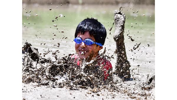 「日本の棚田フォトコンテスト」最優秀賞は「シンクロナイズドドロリング」ヤマタネ