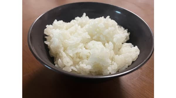 値上げ、ライス減量の一方、お代わり無料続ける店も　米価値上げへ対応さまざま　外食産業