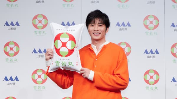 山形産米「雪若丸」新CM発表会　イメージキャラクターの田中圭が登場