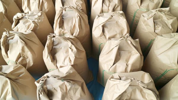 備蓄米競争入札分　実需者・小売に７万ｔ　売渡数量の23％