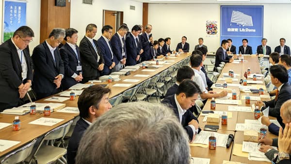 農水省幹部　需要見通し誤りを謝罪　自民部会