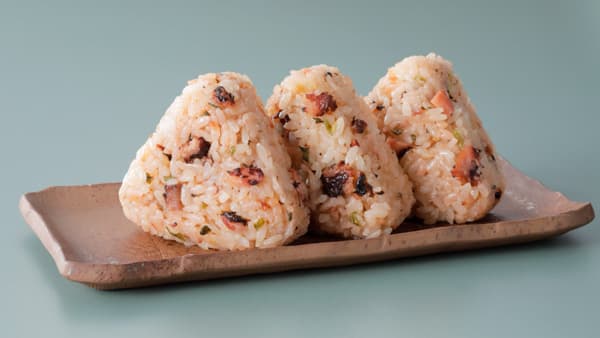 お米のプロがこだわった冷凍おにぎり「たこ飯おこわおにぎり」新発売　ミツハシライス