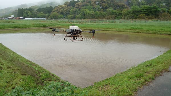 ロボット技術を活用「WORKROID米」初収穫　米作りの労働時間を大幅削減　テムザック