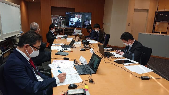 持続可能な生乳生産へ酪農支援を強化　酪農家を交えた意見交換会を初開催　明治