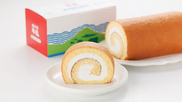 ミルクが主役「白バラ牛乳生ロールケーキ」数量限定で新発売　大山乳業