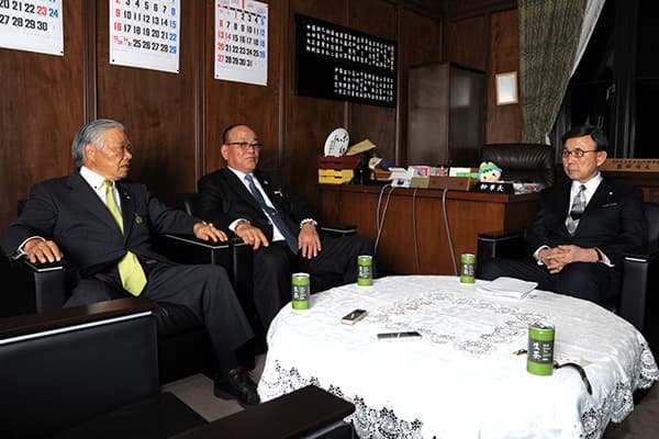 【座談会・今年の動向を振り返る】日本の農業協同組合の活力ある内発的発展へ（1）