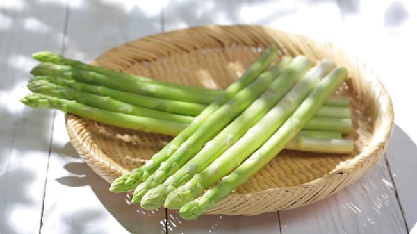 みずみずしい""夏アスパラ"を主要産地から　長崎県産「アスパラ」販売中　ＪＡタウン
