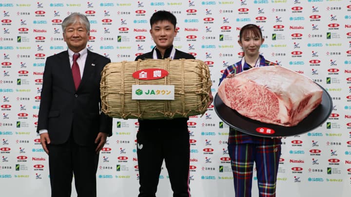 卓球ジュニアシングルス・混合ダブルス日本一が決定　ＪＡ全農が副賞贈呈