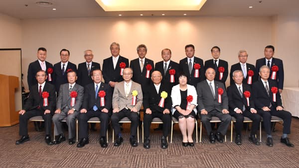 農協運動の仲間たちが贈る　第46回農協人文化賞　8部門19氏を表彰