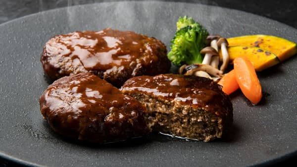 大分県下8自治体が協力「おおいたの恵みハンバーグ」販売中　ＪＡタウン