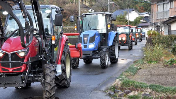 農業者に寄り添った農政を　島根　トラクターパレードで食と地域支える農アピール（島根県吉賀町農政会議）