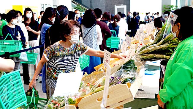 ＪＡ共済マルシェに174人　被災地農家を食べて支援