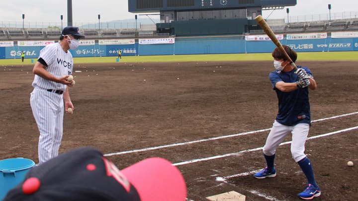 人気野球YouTuberのトクサン、WCBF少年野球「松山教室」に潜入　ＪＡ全農