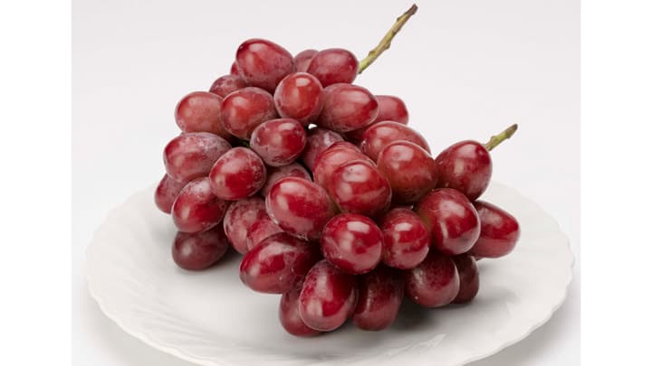 TOKYO FMの生放送に長野県産「クイーンルージュ」登場　ＪＡ全農