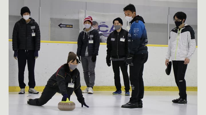 山口剛史選手らが熱血指導「JCAカーリングスクール横浜2021」開催