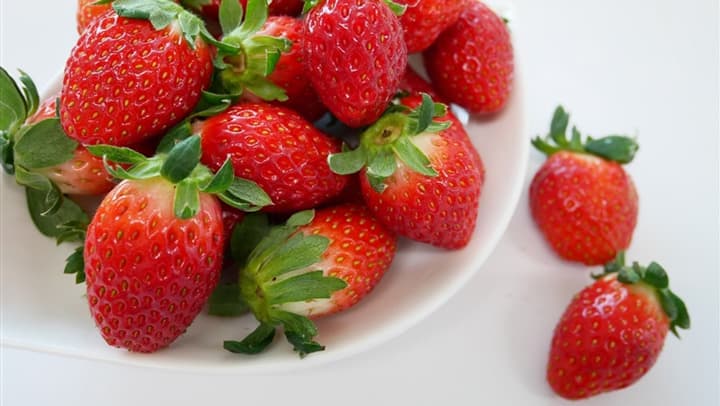 甘さと酸味のバランスが絶妙　茨城県産いちご「いばらキッス」販売開始　ＪＡタウン