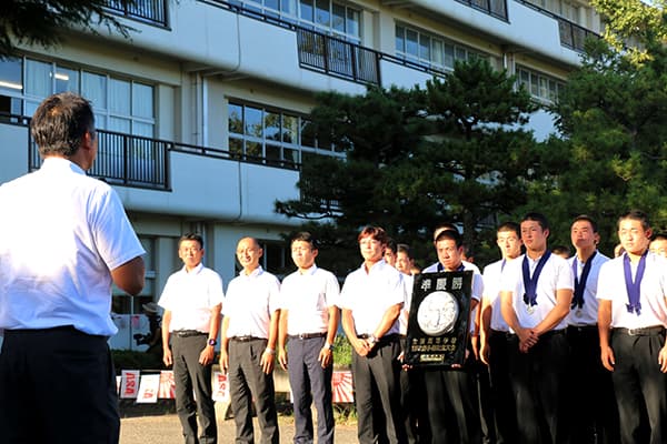 今、農業高校が輝いている　金足農高の活躍で弾み