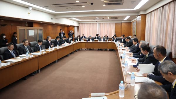 飲用牛乳のワーキンググループ初会合　適正価格協議会　農水省