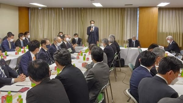 飼料価格高止まり　緊急対策継続を　自民会合で緊急要請　ＪＡグループなど