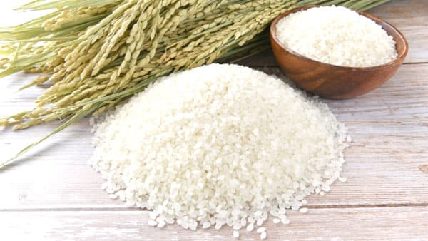 米の民間在庫　271万ｔの見通しも　需要減で指針変更