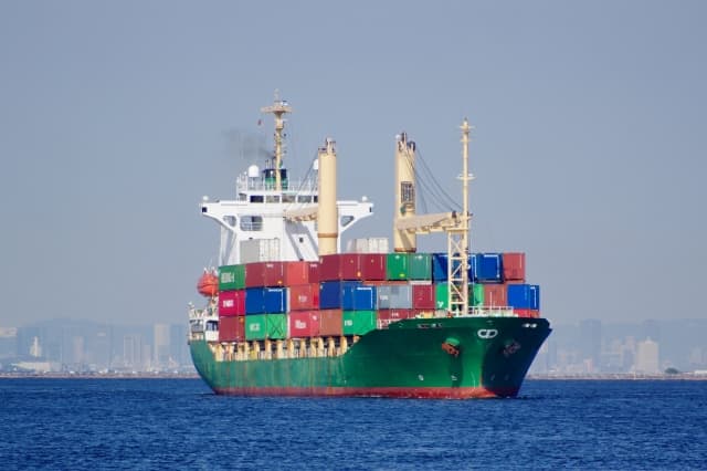 円安で農林水産物など輸出好調　「輸出額2兆円の前倒し達成を」　輸出拡大に向けた関係閣僚会議