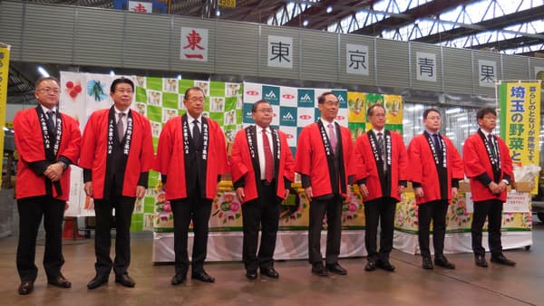 埼玉県産青果物をアピール　大田市場で大野知事がトップセールス実施
