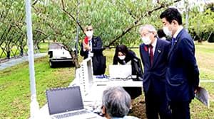 野上農相がスマート農業などを視察　農研機構