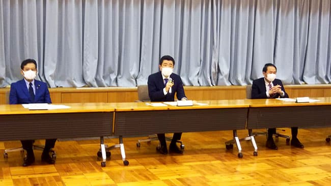 鳥インフル　過去にない続発に緊急提言－専門家会議