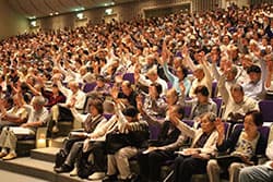 地域と共栄担う運動体（上）  経済評論家 内橋 克人氏