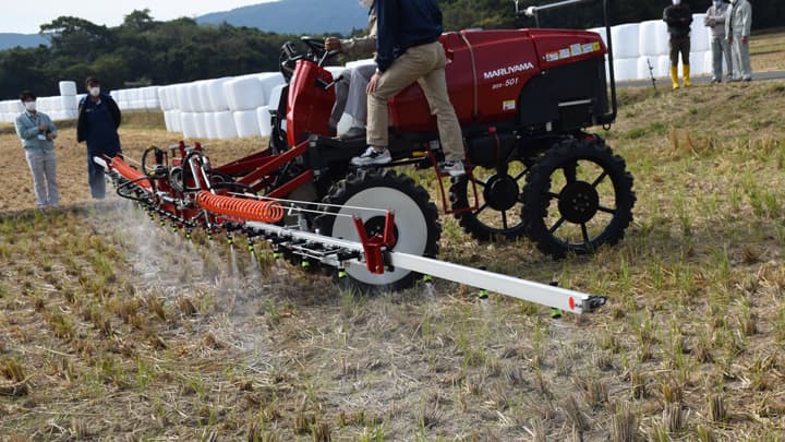 ラウンドアップ専用ノズルで労力不足克服　熊本の営農組合で実演会