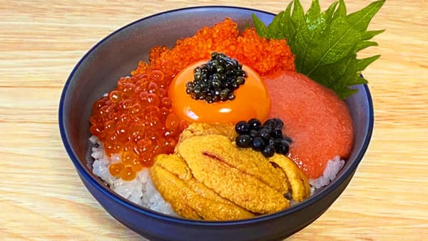 東京ドームふるさと祭りに「夢の卵丼」登場　日本たまごかけごはん研究所