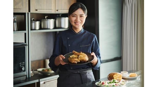 あやシェフとコラボ　国産丸鶏1羽使用のクリスマスレシピ公開　生活クラブ