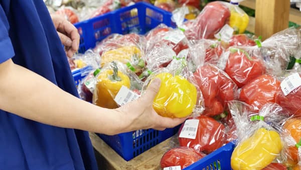 スーパー売り上げ、過去最高　野菜・米の価格影響　「米不足再来」への懸念も