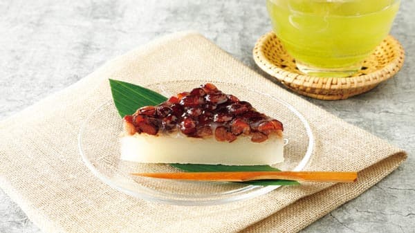 暑気払いの定番　京都発祥の和菓子「水無月」季節限定で販売　生活クラブ