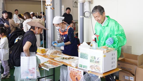 キッチンカーや体験コーナー　配送センターを1日限定で開放　パルシステム神奈川