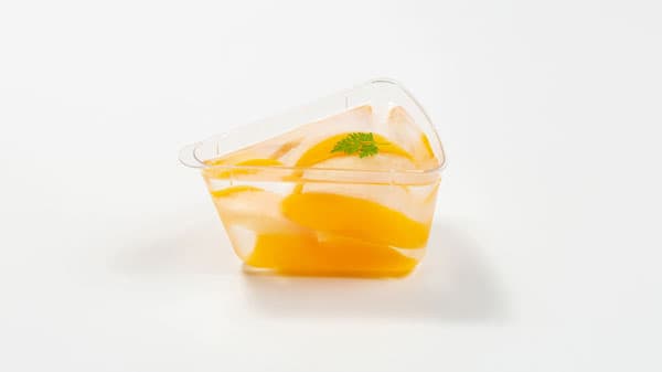 「黄金桃」のパフェ　フルーツピークスで新発売　青木フルーツ