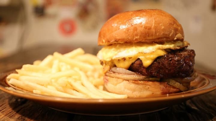 茨城県「常陸牛」のハンバーガー　渋谷グルメハンバーガーの名店で限定販売