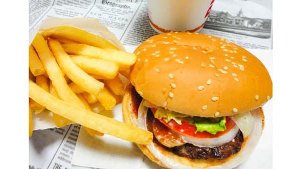 ファストフードやテイクアウトなど64業態の外食産業　国内市場を調査　富士経済