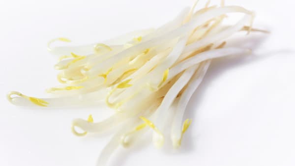 もやしの「名水美人」10年連続売上No.1記念パッケージ発売　名水美人ファクトリー