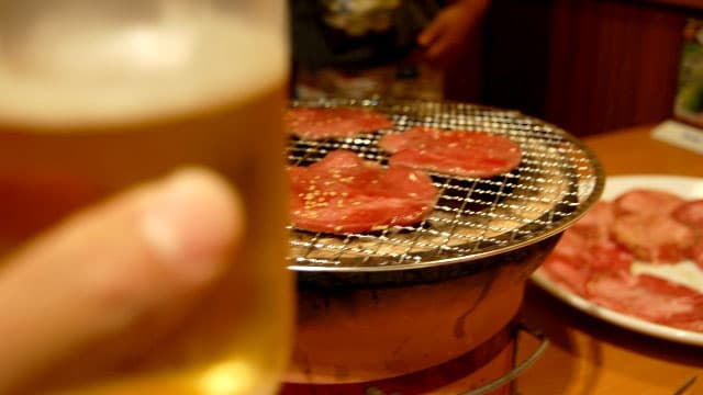 「中華・焼肉」は平均上回る　外食産業市場動向調査10月度