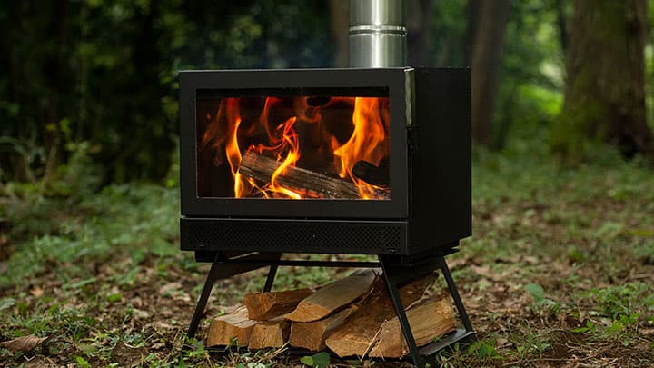 家庭用薪ストーブの機能併せ持つアウトドア用薪ストーブ「BLISS」登場
