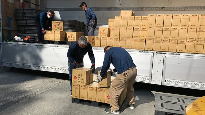 長野県松本市の備蓄用飲料水をフードバンク団体へ寄付　クラダシ