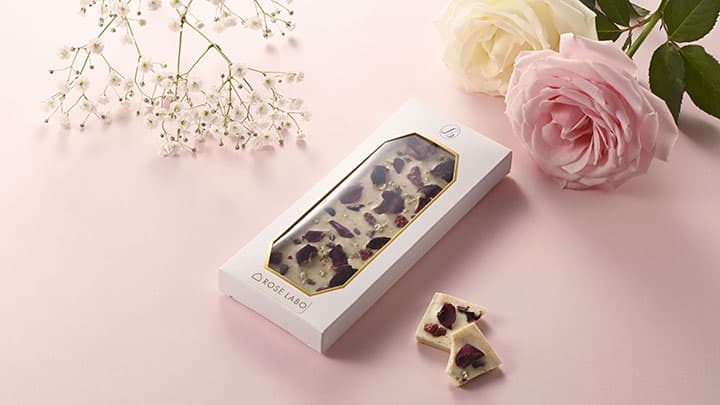 バラ農家と老舗洋菓子店がコラボ　母の日限定チョコレート予約開始