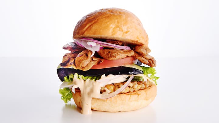 代替肉のサステナブル・バーガー販売開始　NEXT MEATS×BURGERS TOKYO
